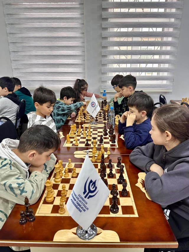 Uşaqlar Üçün Peşəkar Şahmat Dərsləri Uşaqlar Üçün Peşəkar Şahmat Dərsləri